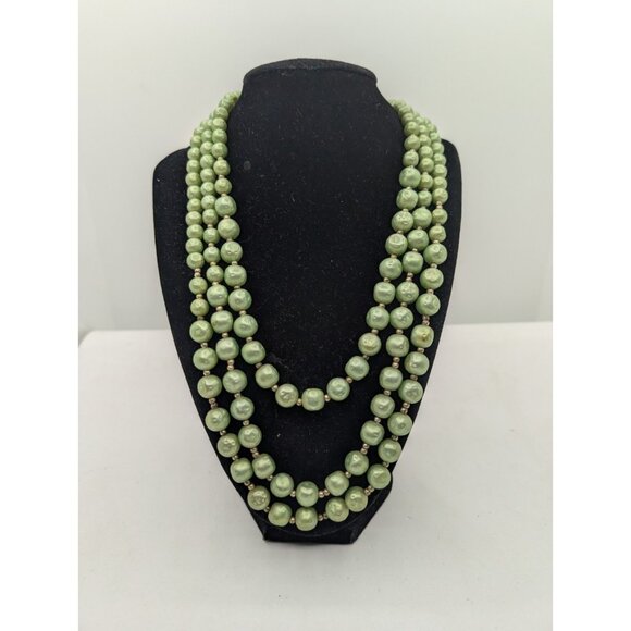 Vtg Necklace 3 Strand Mint Green Necklace faux Pearls baroque style unmarked - Picture 1 of 15